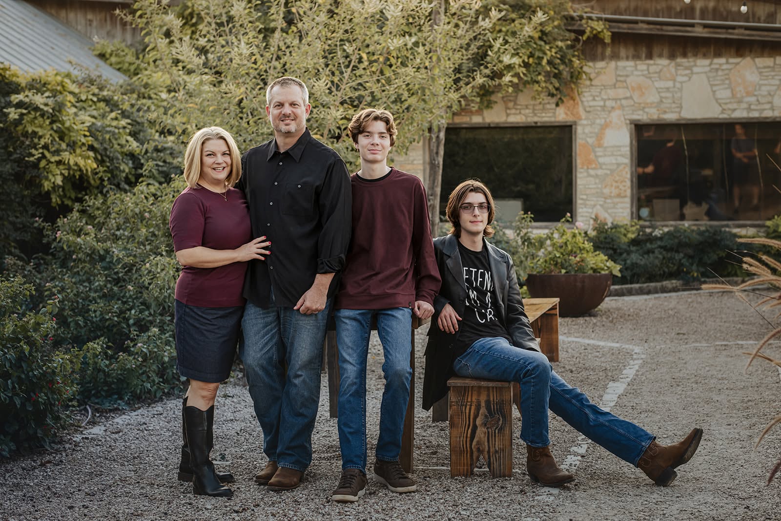 Justin and Jennifer Ashford with their family